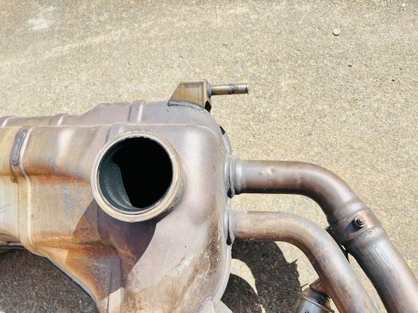 sport exhaust factory option - Audi R8 5.2 V10 2014 2015 OEM s-tronic 420251609N - Image 3