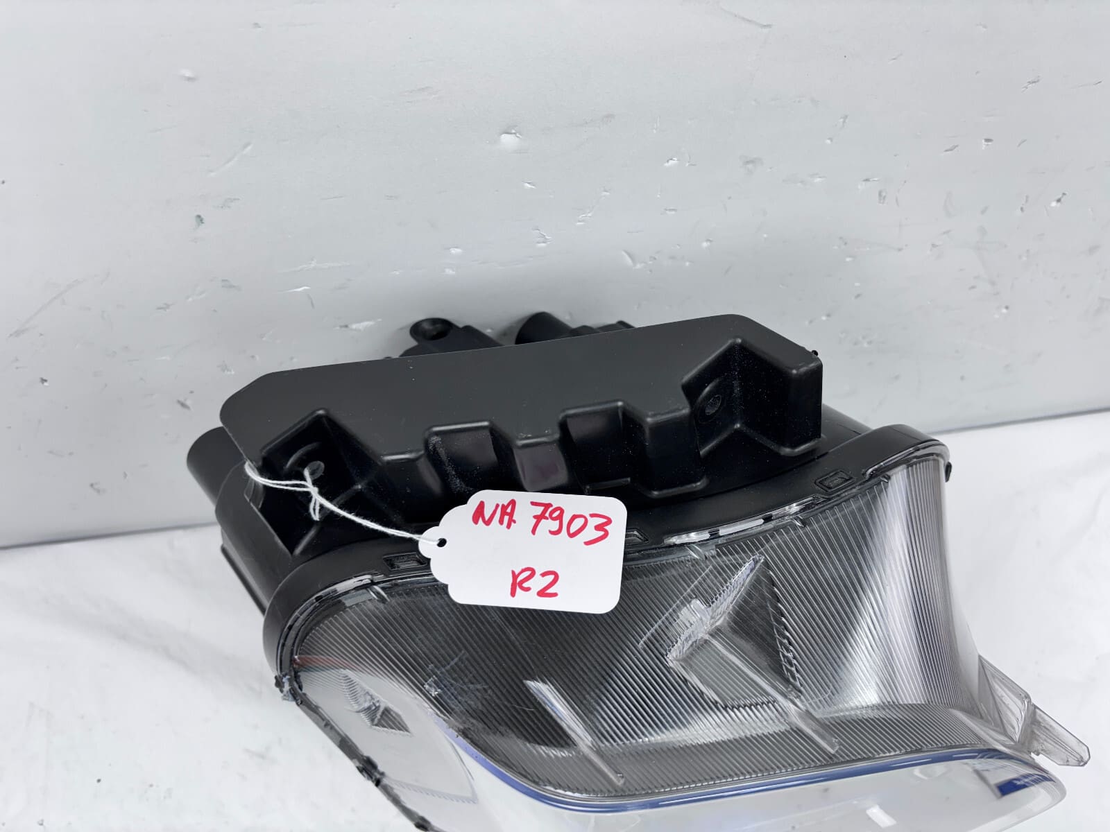 2019 2020 HYUNDAI SANTA FE HALOGEN FRONT RIGHT OEM HEADLIGHT 92102-S2000 - Image 11