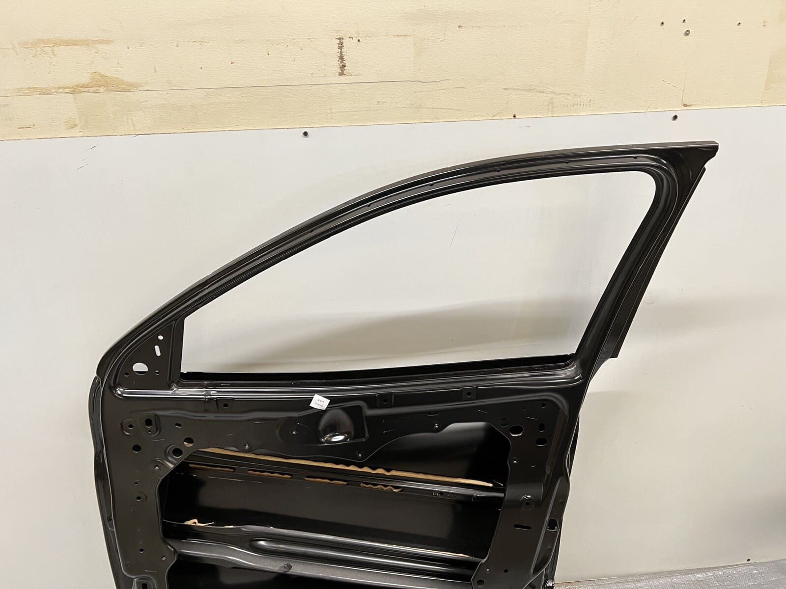 2014-2018 2019 2020 2021 2022 2023 Jeep Cherokee Front Right OEM Door 68290878AC - Image 15