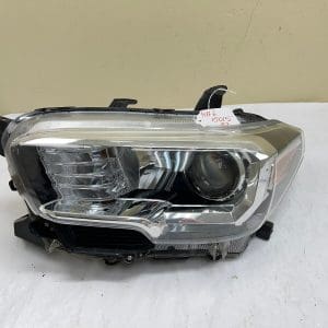 2016 2017 2018 2019 2020 2021 TOYOTA TACOMA HALOGEN  FRONT LEFT OEM HEADLIGHT