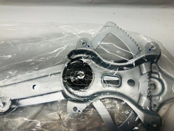6652535 DOORMAN WINDOW REGULATOR FRONT RIGHT TOYOTA FJ CRUISER, GX470, 4RUNNER - Image 3