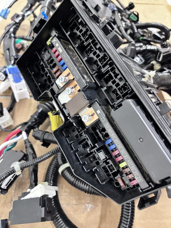 OEM 2016 HONDA CRV EX MAIN WIRE HARNESS 32200-t1x-a60 GENUINE - Image 2