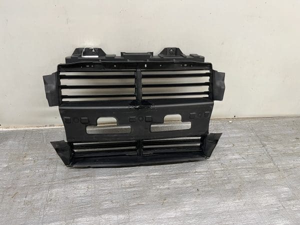 2016 2017 2018 2019 FORD EXPLORER FRONT OEM RADIATOR GRILLE SHUTTER GENUINE