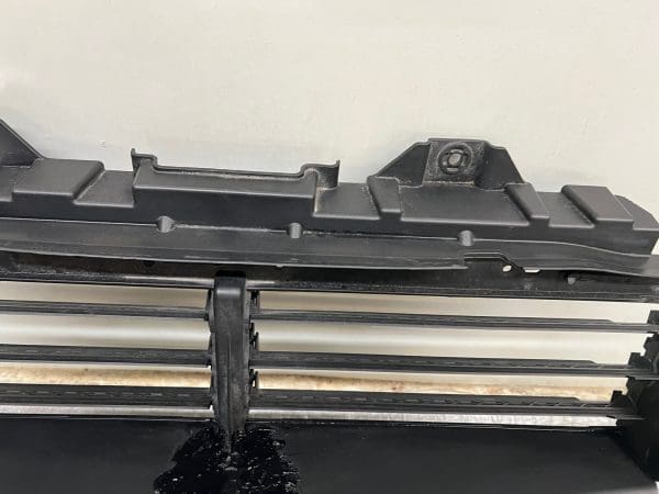 2016 2017 2018 2019 FORD EXPLORER FRONT OEM RADIATOR GRILLE SHUTTER GENUINE - Image 4
