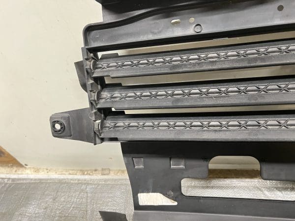 2016 2017 2018 2019 FORD EXPLORER FRONT OEM RADIATOR GRILLE SHUTTER GENUINE - Image 14