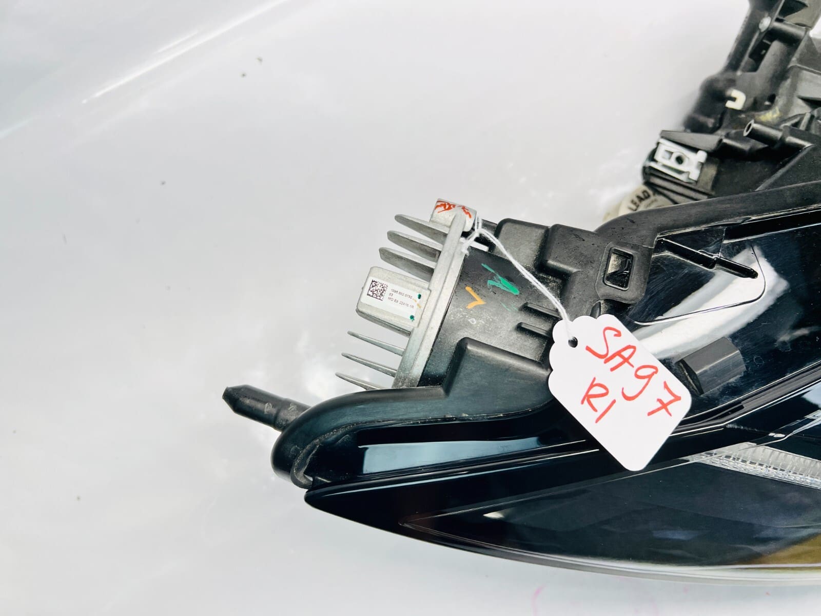 84902557 2020 2021 2022 2023 2024 CHEVY CORVETTE C8 LED RIGHT OEM HEADLIGHT - Image 10
