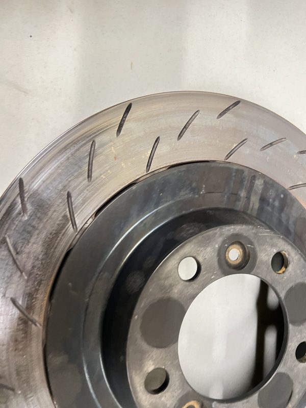 981.351.105.8A Front Left Brake Rotor Disk Porsche Cayman GT4 Clubsport 981 - Image 4