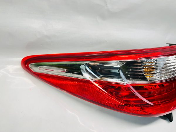 2015 2016 2017 TOYOTA CAMRY REAR LEFT OEM TAIL LIGHT DRIVER SIDE - Image 9