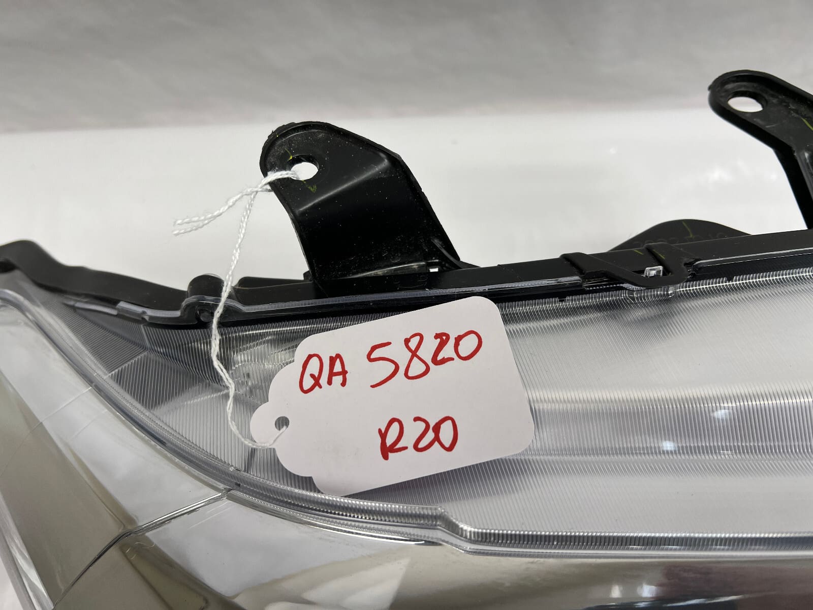 Tabs 2016 2017 2018 2019 2020 2021 2022 toyota tacoma halogen right headlight - Image 16