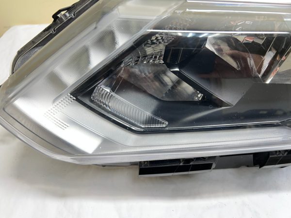ALL TABS 2017 2018 2019 2020 NISSAN ROGUE HALOGEN LED  FRONT LEFT OEM HEADLIGHT - Image 7