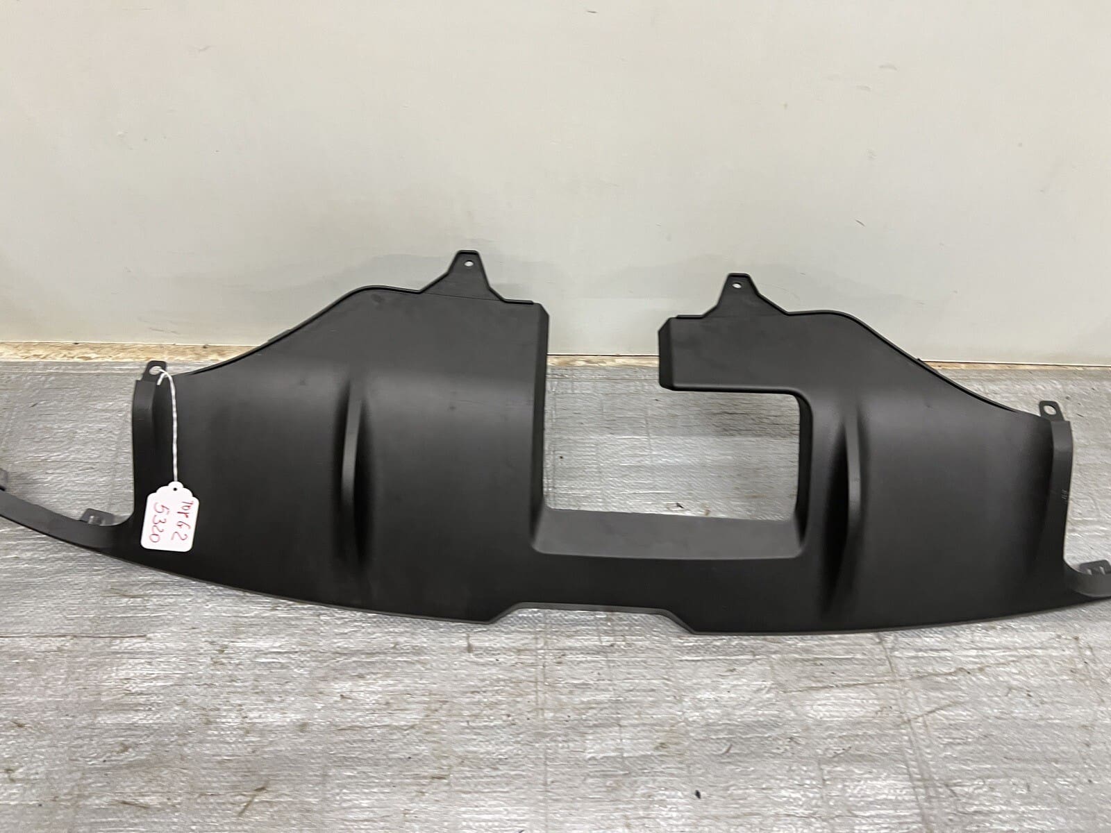 2016 2017 2018 2019 2020 2021 PORSCHE MACAN REAR BUMPER LOWER VALANCE 95b807834n - Image 6