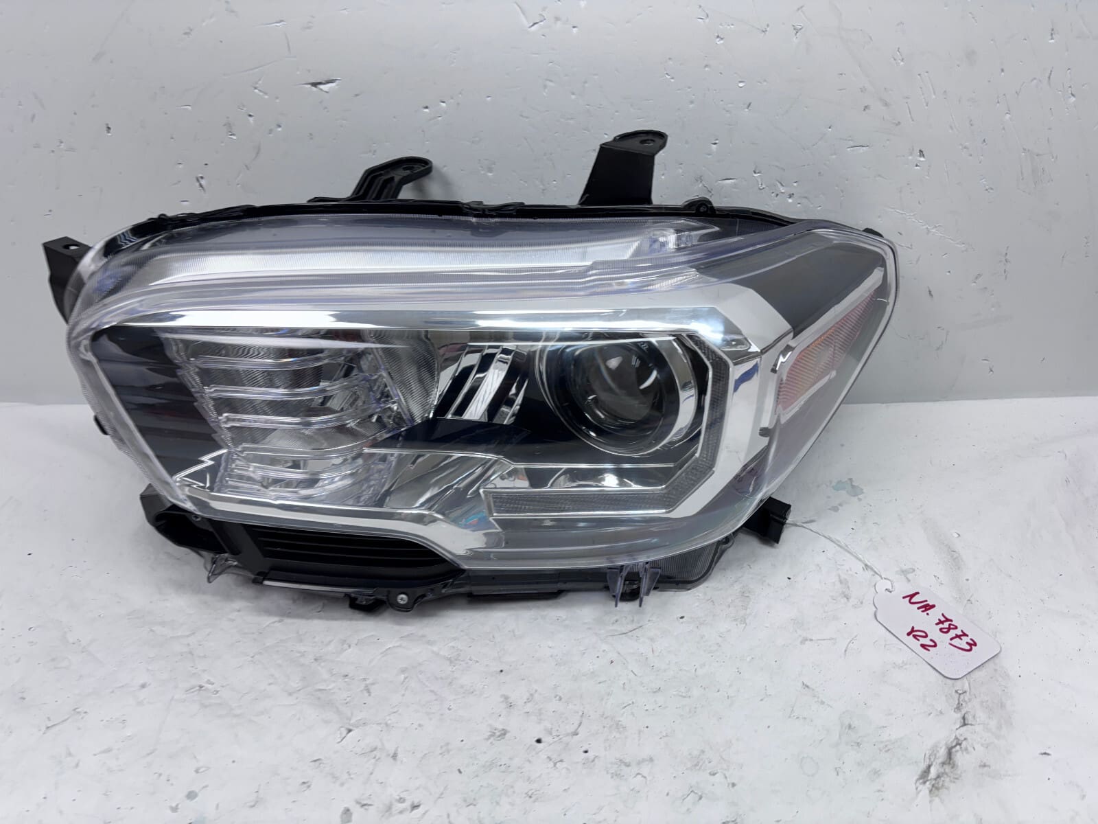 2016 2017 2018 2019 2020 2021 2022 TOYOTA TACOMA HALOGEN LED LEFT CAPA HEADLIGHT - Image 3