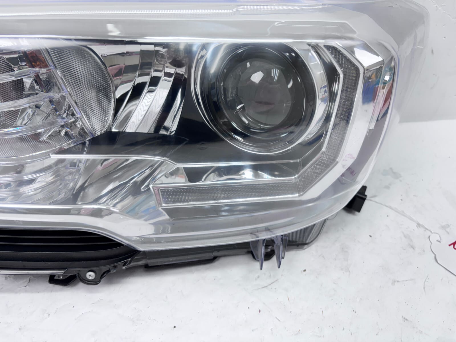 2016 2017 2018 2019 2020 2021 2022 TOYOTA TACOMA HALOGEN LED LEFT CAPA HEADLIGHT - Image 10