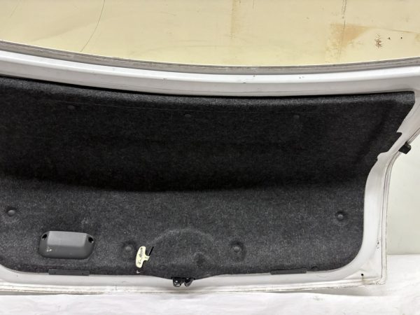 OEM. 2018 2019 2020 2021 2022 2023 CHRYSLER 300 REAR TRUNK LID WHITE CAMERA - Image 17