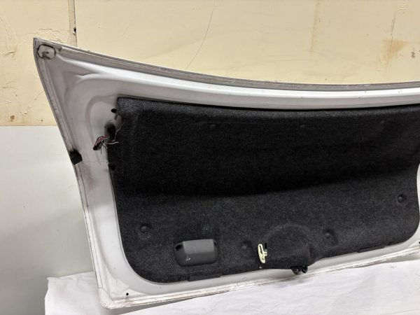 OEM. 2018 2019 2020 2021 2022 2023 CHRYSLER 300 REAR TRUNK LID WHITE CAMERA - Image 18