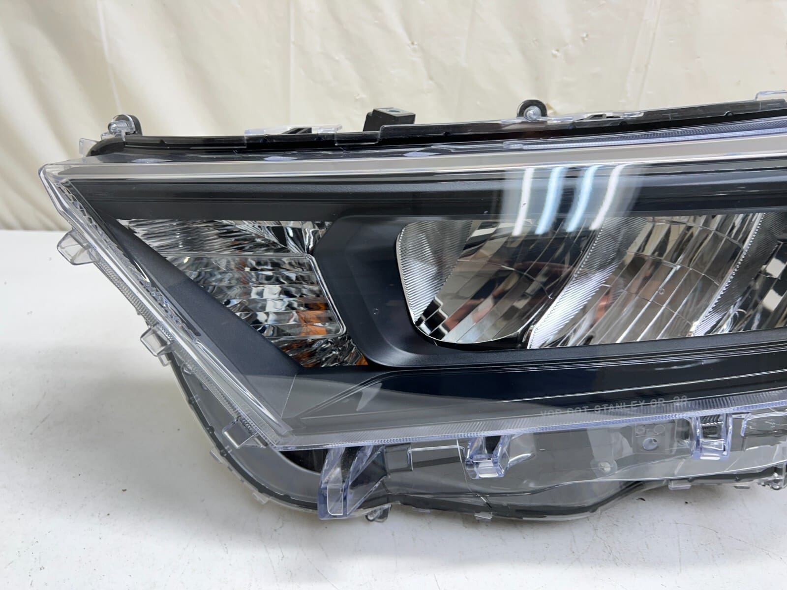 🌟 ALL TABS 2019 2020 2021 TOYOTA RAV4 LED BLACK BEZEL FRONT LEFT OEM HEADLIGHT - Image 3