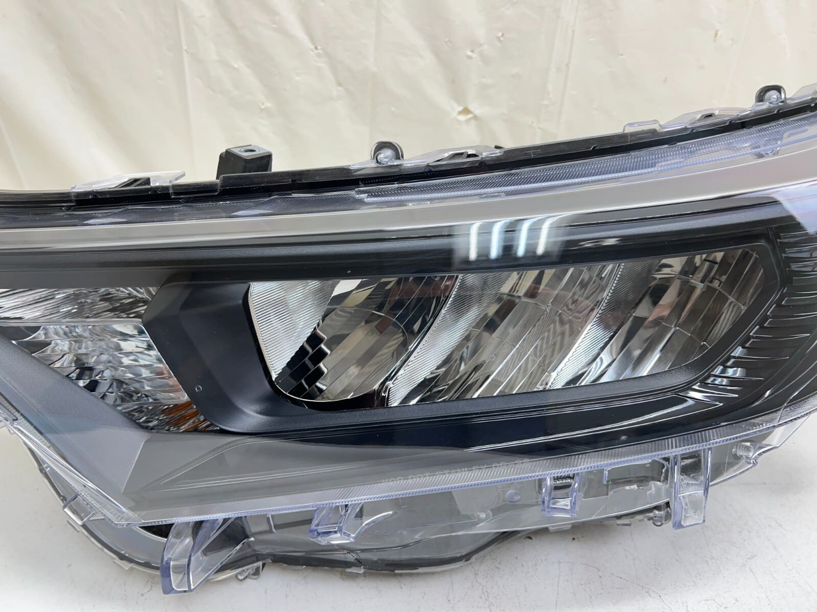 🌟 ALL TABS 2019 2020 2021 TOYOTA RAV4 LED BLACK BEZEL FRONT LEFT OEM HEADLIGHT - Image 4