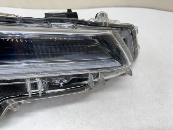 2020 2021 2022 TOYOTA COROLLA LED FRONT RIGHT OEM HEADLIGHT GENUINE - Image 2