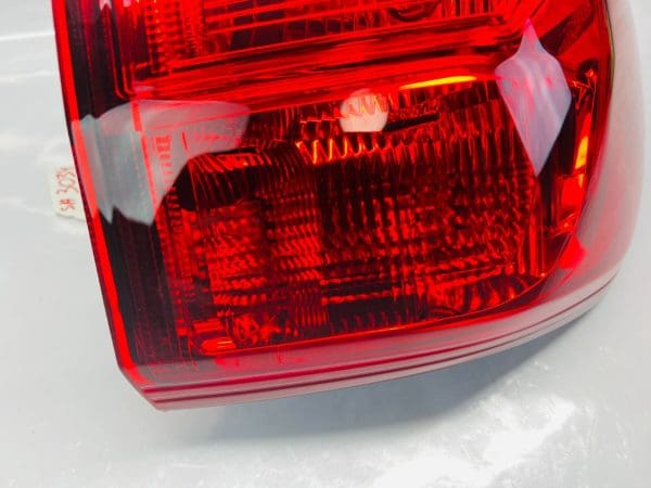 26550-9PF0A 2017 2018 2019 2020 NISSAN PATHFINDER REAR RIGHT OEM TAIL LIGHT - Image 2