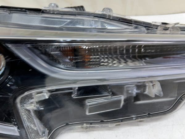 2020 2021 2022 TOYOTA COROLLA LED FRONT RIGHT OEM HEADLIGHT GENUINE - Image 4