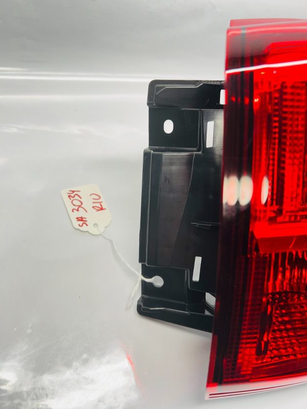26550-9PF0A 2017 2018 2019 2020 NISSAN PATHFINDER REAR RIGHT OEM TAIL LIGHT - Image 9