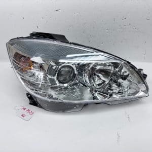MINT 2008 2009 2010 2011 MERCEDES C CLASS C300 C250 C350 RIGHT OEM HEADLIGHT
