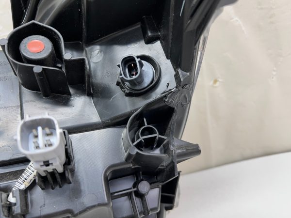 2020 2021 2022 TOYOTA COROLLA LED FRONT RIGHT OEM HEADLIGHT GENUINE - Image 16