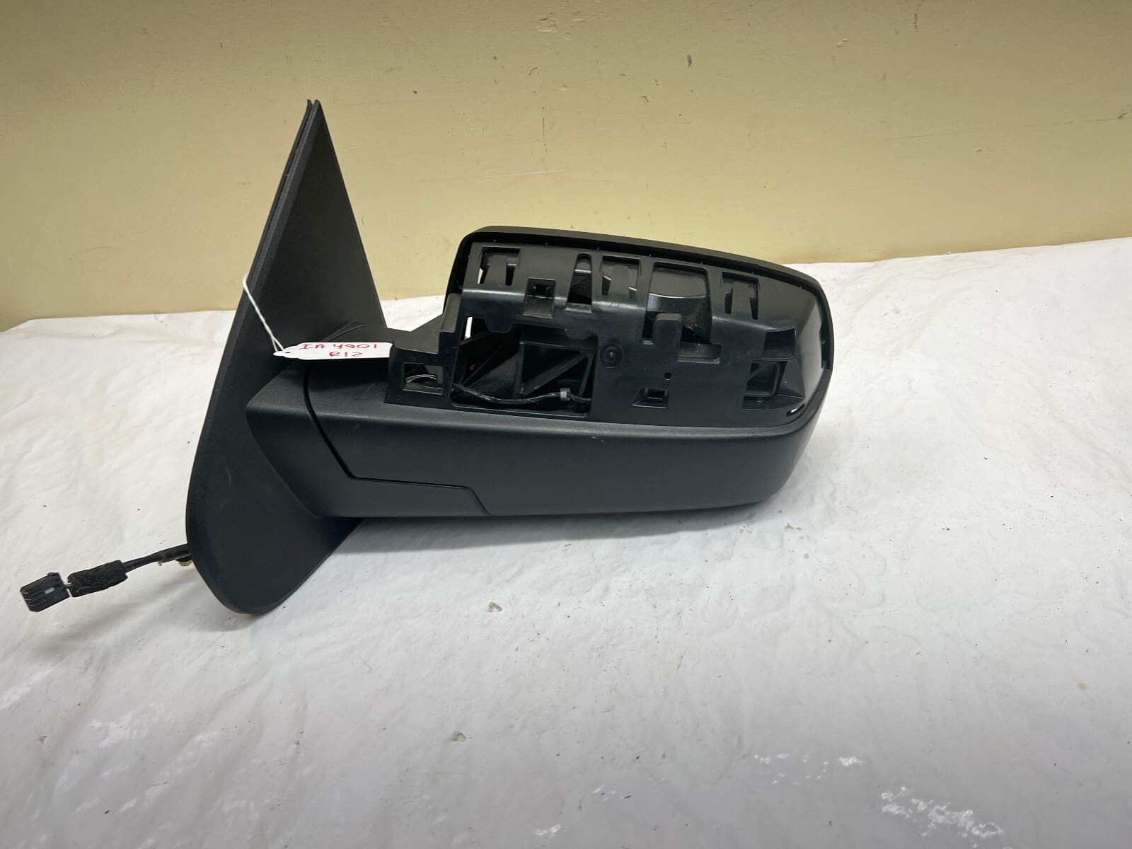 2014 2015 2016 2017 2018 CHEVY SILVERADO GMC SIERRA LEFT OEM SIDEVIEW MIRROR - Image 2