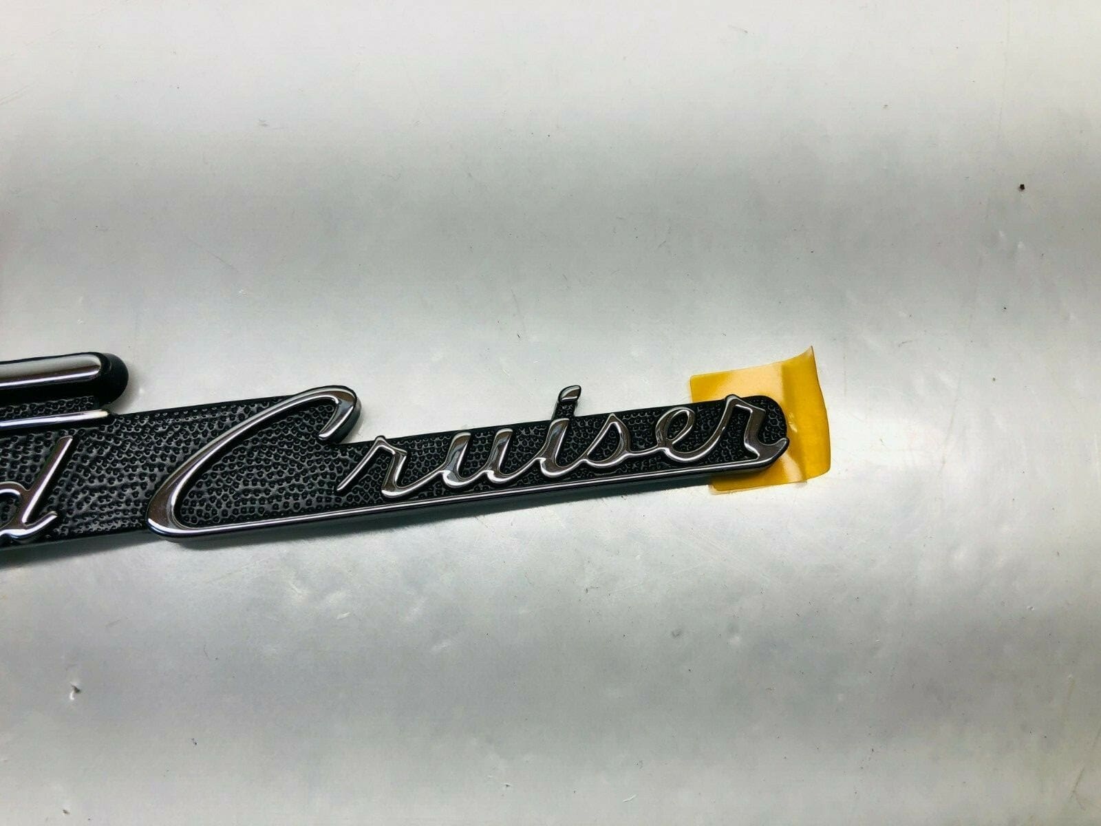 2020 2021 TOYOTA LAND CRUISER SIDE EMBLEM NAME TAG ONLY 1 PT413-60200-02 - Image 3