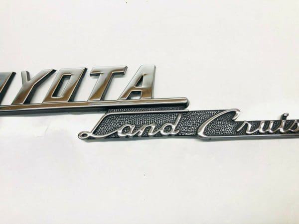 2020 2021 TOYOTA LAND CRUISER SIDE EMBLEM NAME TAG ONLY 1  PT413-60200-02 - Image 3