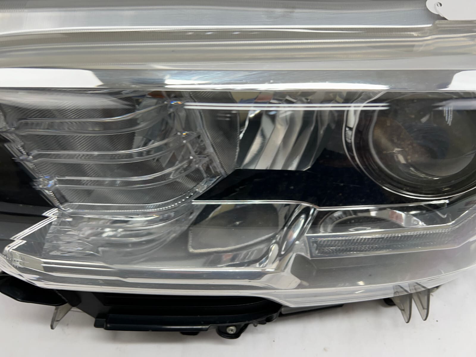 2016 2017 2018 2019 2020 2021 2022 toyota tacoma halogen led left oem headlight - Image 13