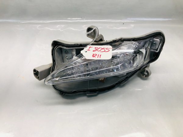 2017 2018 2019 TOYOTA COROLLA LED FRONT LEFT OEM RUNNING LIGHT FOG LIGHT