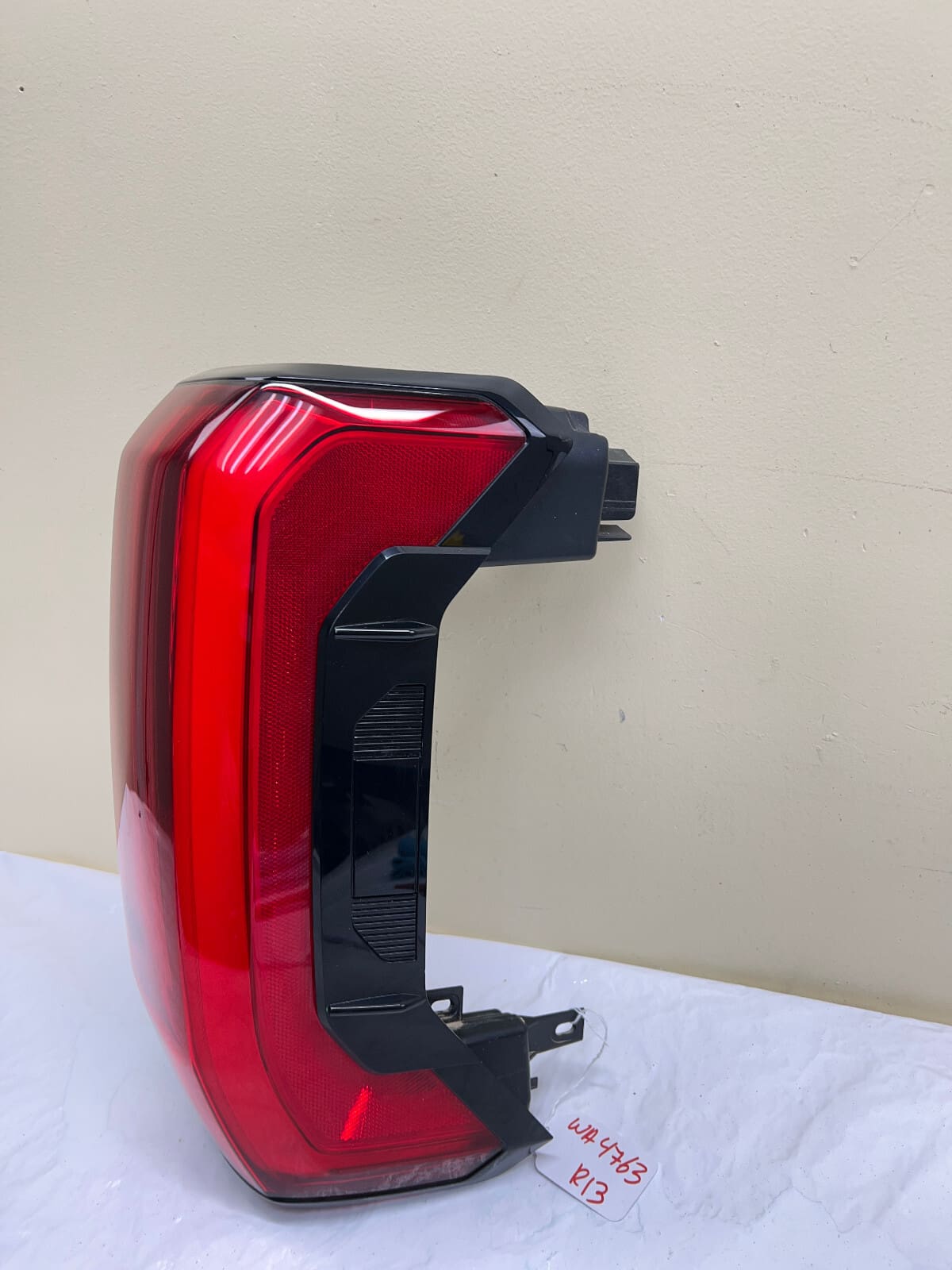 NICE 2022 2023 2024 TOYOTA TUNDRA LED REAR RIGHT OEM TAIL LIGHT - Image 3