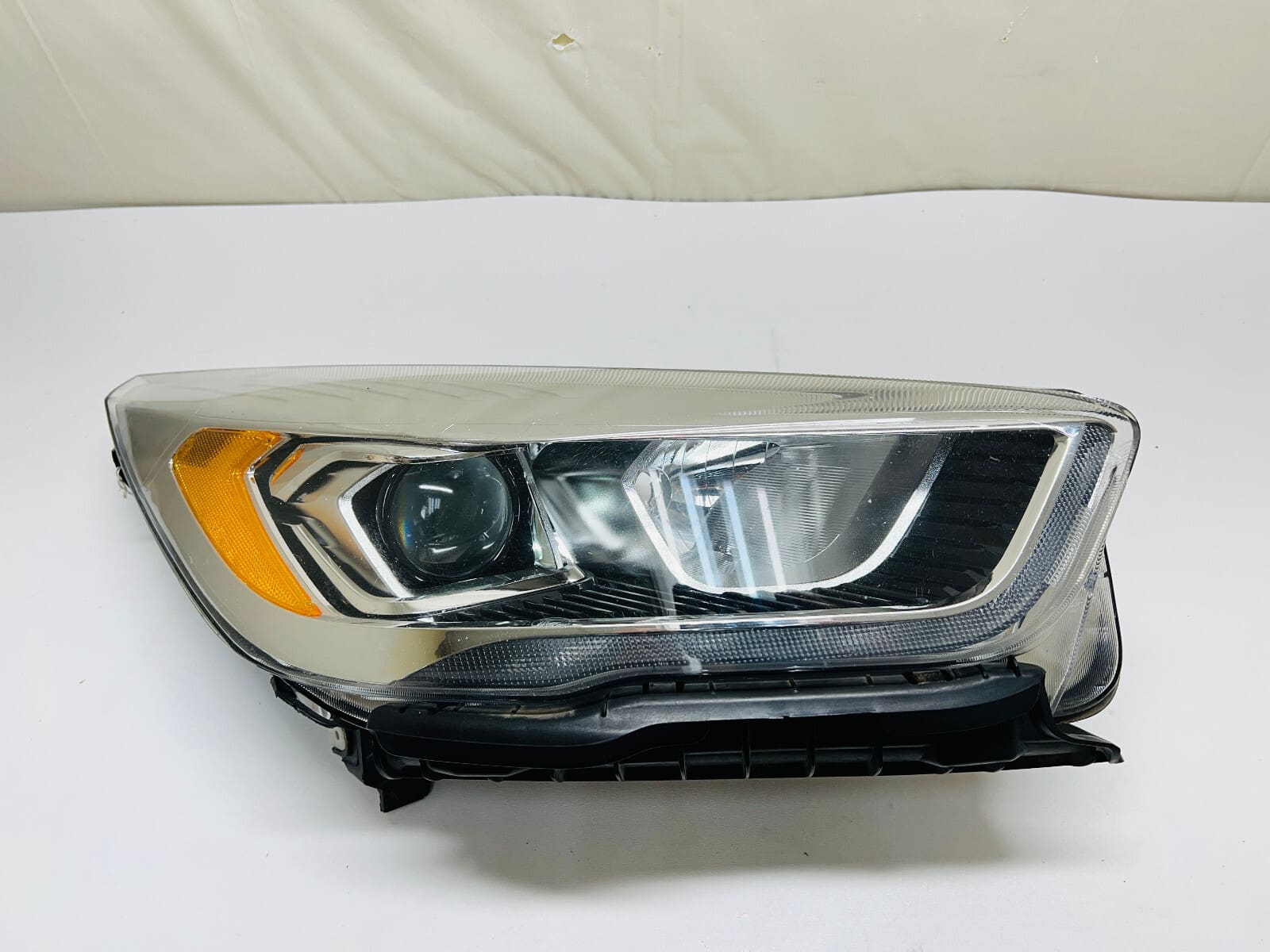 GJ5413W029BF 2017 2018 2019 FORD ESCAPE HALOGEN LED FRONT RIGHT OEM HEADLIGHT