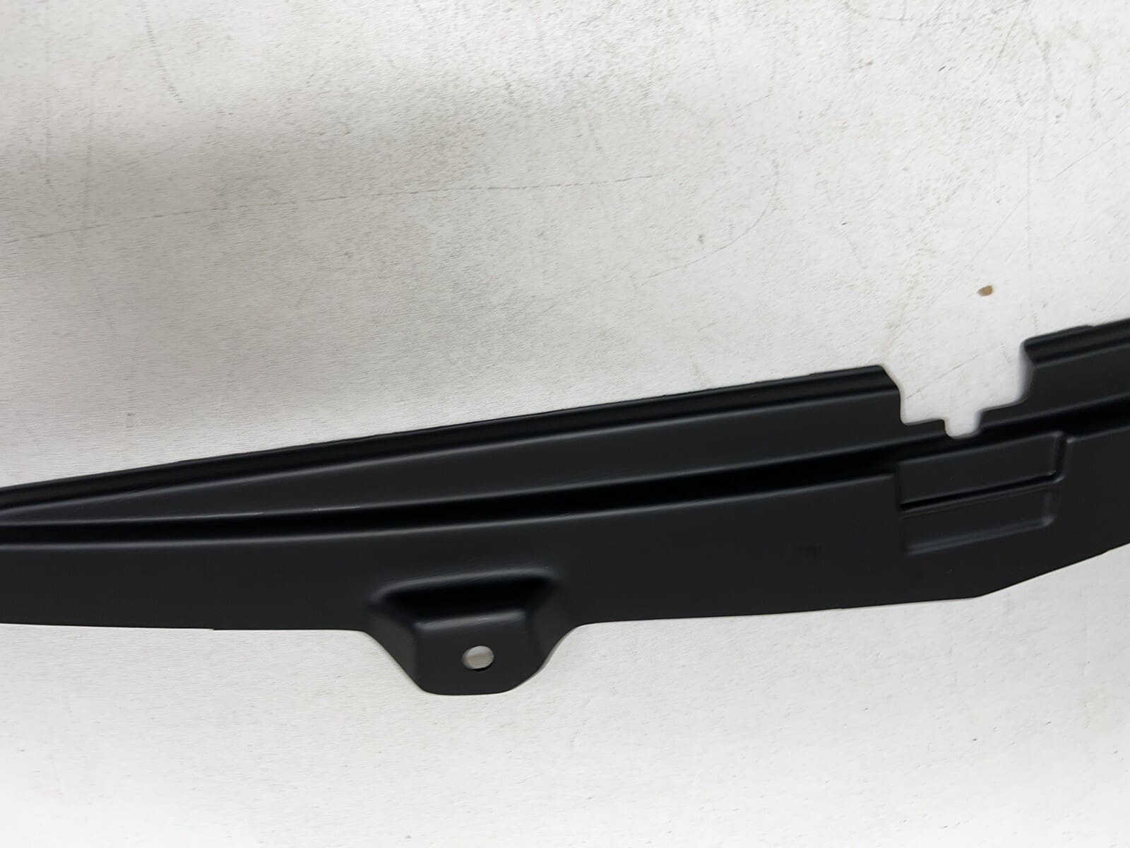 84426565 2022 2023 CHEVY TRAVERSE BUMPER COVER TRIM COVER - Image 7