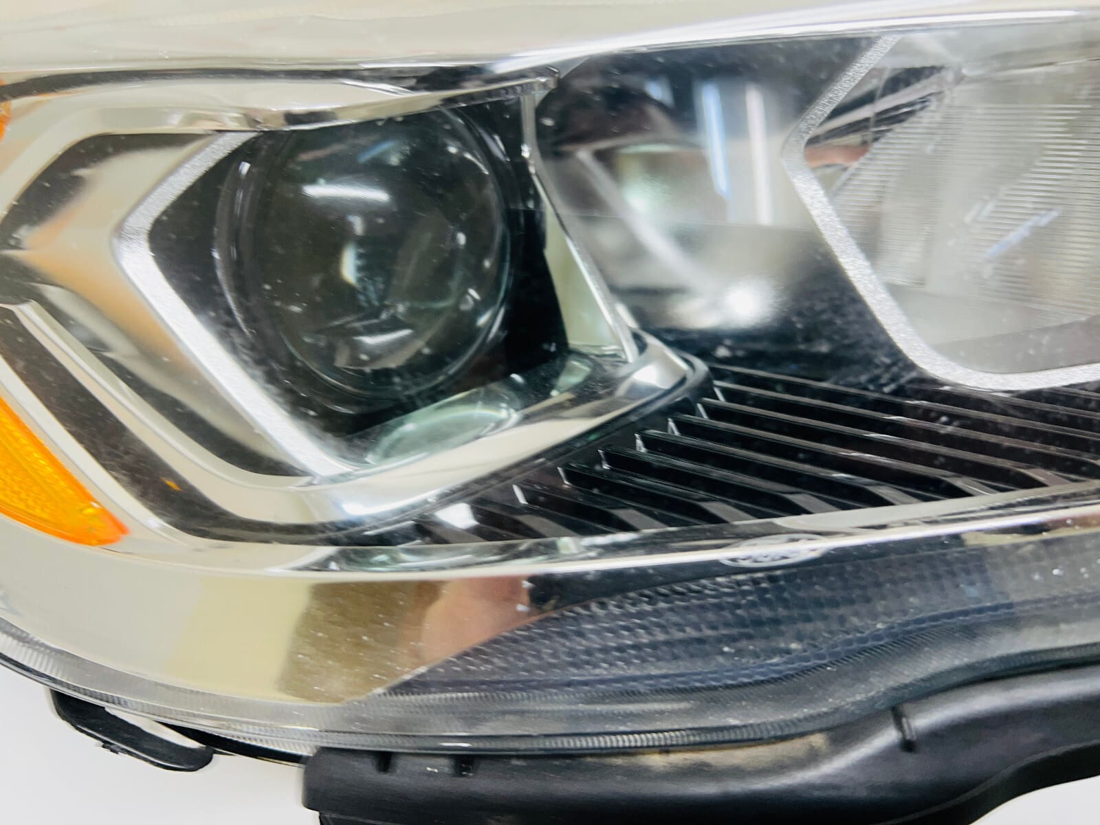 GJ5413W029BF 2017 2018 2019 FORD ESCAPE HALOGEN LED FRONT RIGHT OEM HEADLIGHT - Image 5