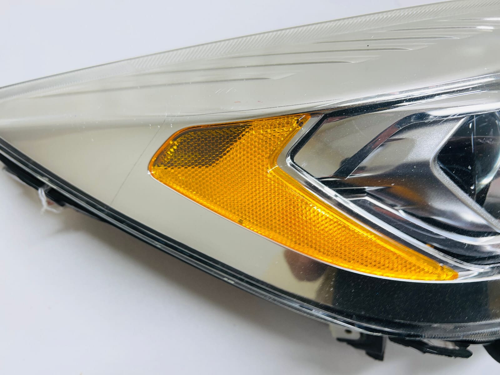 GJ5413W029BF 2017 2018 2019 FORD ESCAPE HALOGEN LED FRONT RIGHT OEM HEADLIGHT - Image 7