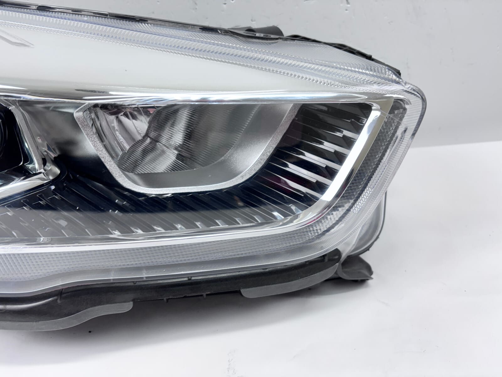 2017 2018 2019 FORD ESCAPE HALOGEN LED FRONT RIGHT OEM HEADLIGHT GJ5413W029BH - Image 5