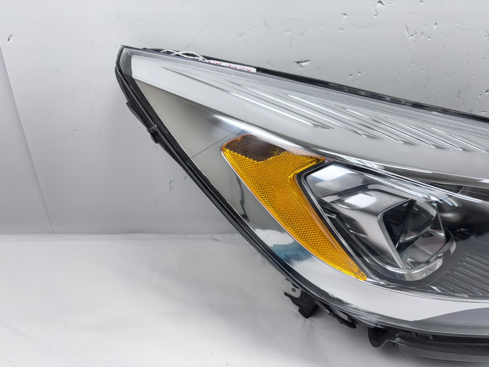 2017 2018 2019 FORD ESCAPE HALOGEN LED FRONT RIGHT OEM HEADLIGHT GJ5413W029BH - Image 8