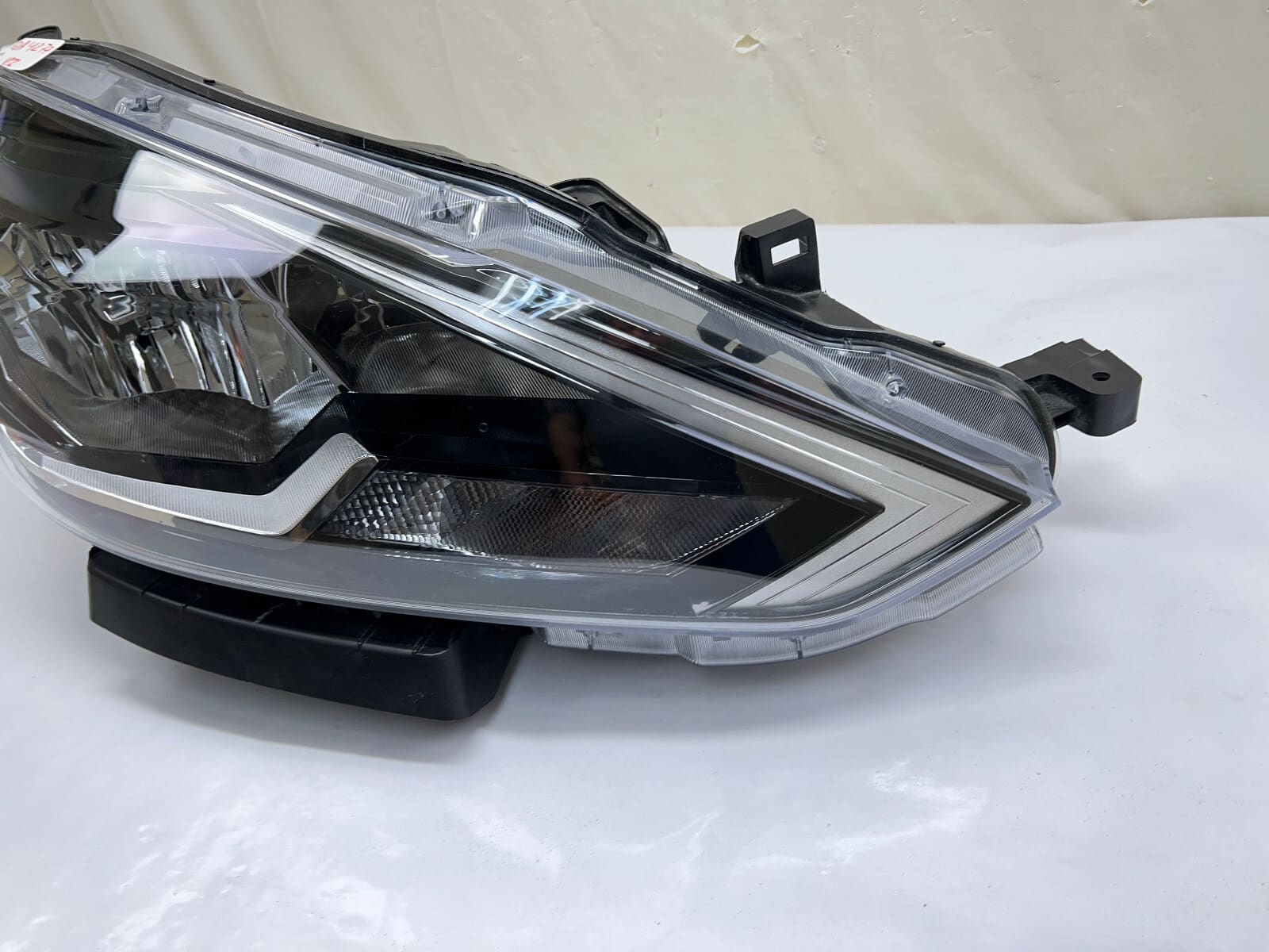 MINT 2016 2017 2018 2019 NISSAN SENTRA HALOGEN FRONT RIGHT CAPA HEADLIGHT - Image 2