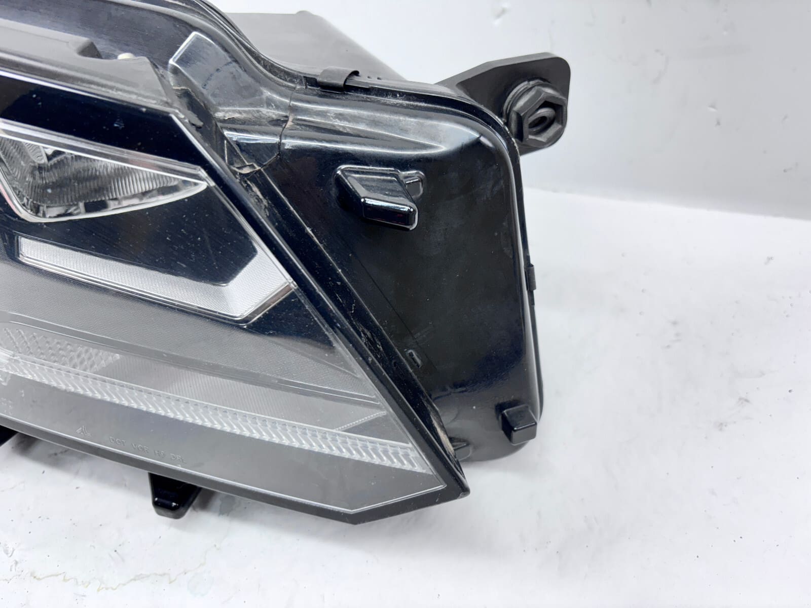 561941006E 2016 2017 2018 2019 VW PASSAT HALOGEN FRONT RIGHT OEM HEADLIGHT - Image 6