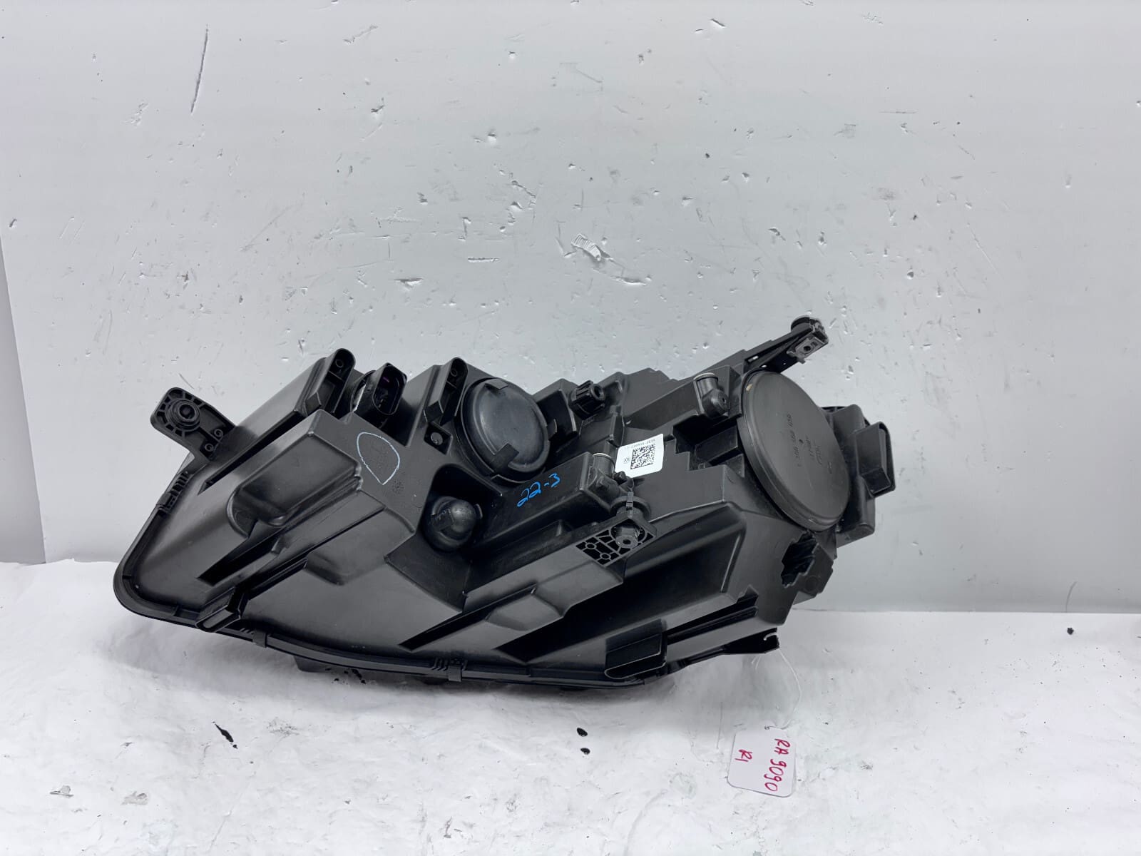 561941006E 2016 2017 2018 2019 VW PASSAT HALOGEN FRONT RIGHT OEM HEADLIGHT - Image 18