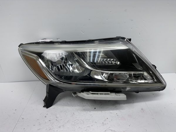 2013 2014 2015 2016 NISSAN PATHFINDER HALOGEN FRONT RIGHT OEM HEADLIGHT