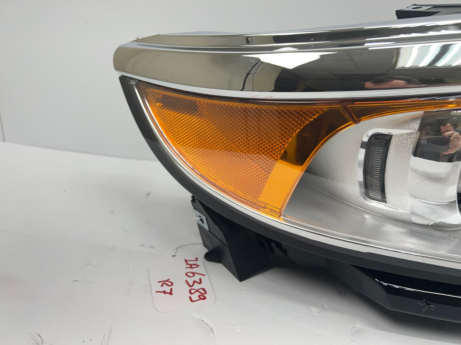 mint. 2011 2012 2013 2014 ford edge halogen front right headlight aftermarket - Image 7