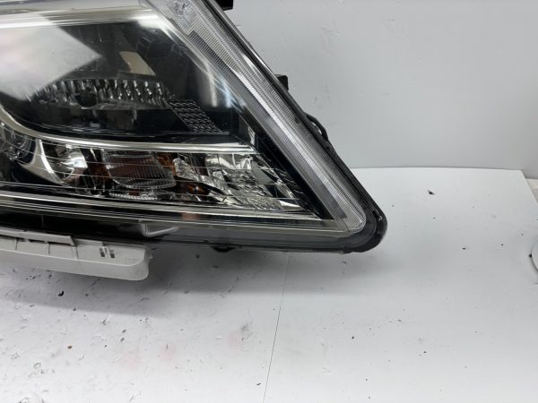 2013 2014 2015 2016 NISSAN PATHFINDER HALOGEN FRONT RIGHT OEM HEADLIGHT - Image 3
