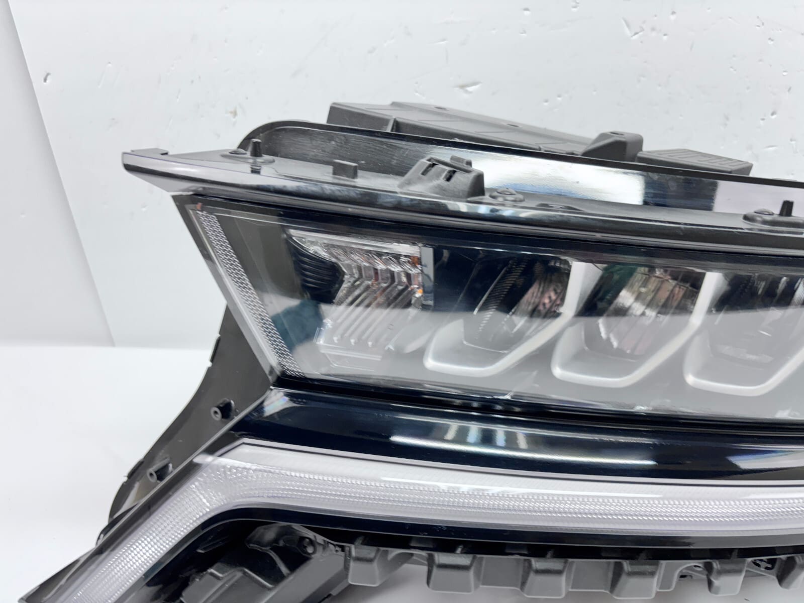 2021 2022 2023 KIA SORENTO LED FRONT LEFT OEM HEADLIGHT 92101-R5220 - Image 8