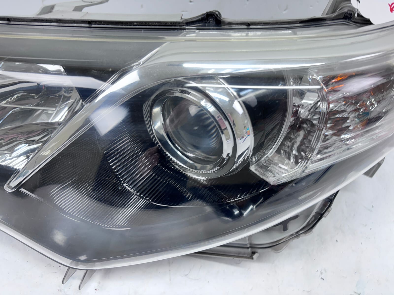 2012 2013 2014 TOYOTA CAMRY BLACK BEZEL HALOGEN FRONT LEFT OEM HEADLIGHT - Image 11