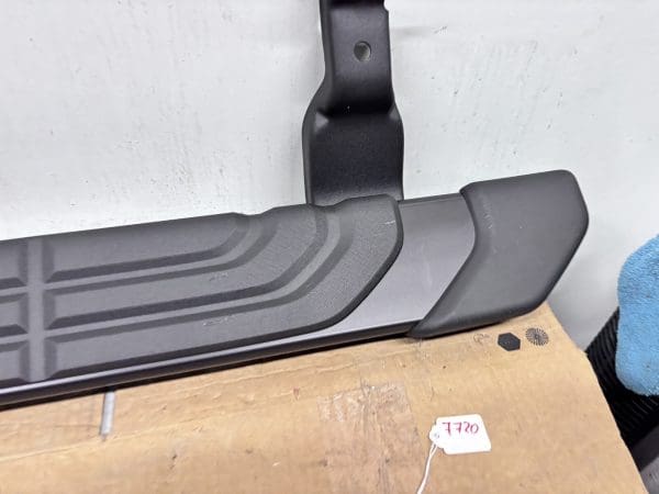 KB3B16451CJ5YZ9 2019 2020 2021 2022 2023 FORD RANGER LEFT OEM RUNNING BOARD - Image 2