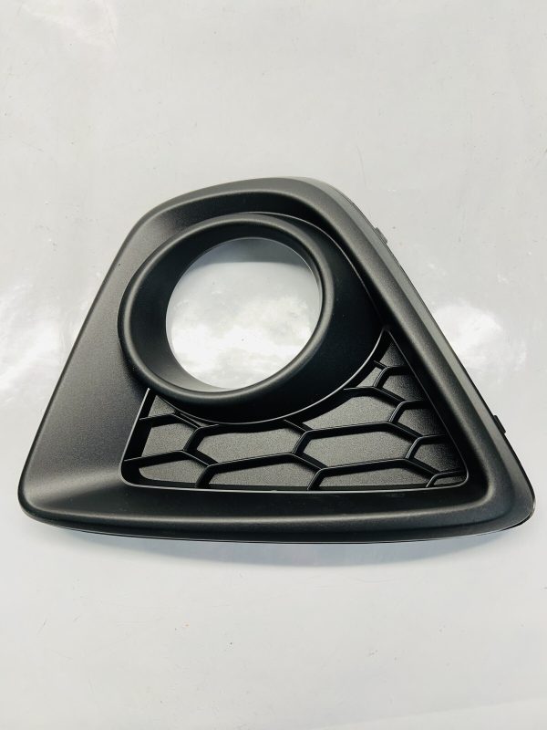 2013 2014 2015 MAZDA CX5 FRONT RIGHT OEM FOG LIGHT BEZEL TRIM ONLY kd5350c11