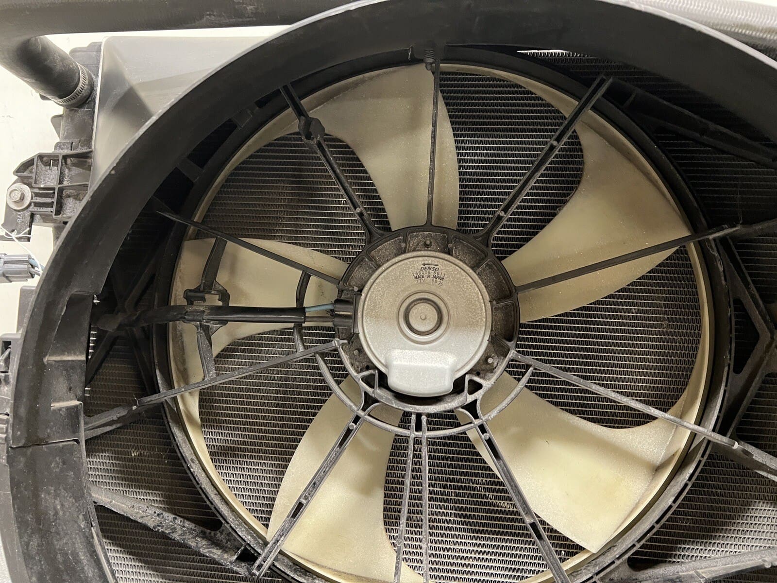 2013 2014 2015 2016 2017 2018 DODGE RAM 1500 FRONT OEM RADIATOR COOLING FAN 5.7 - Image 6